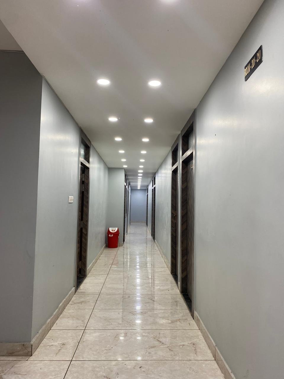 Comfort Zone - 24/7 Front Reception & Welcome Lounge